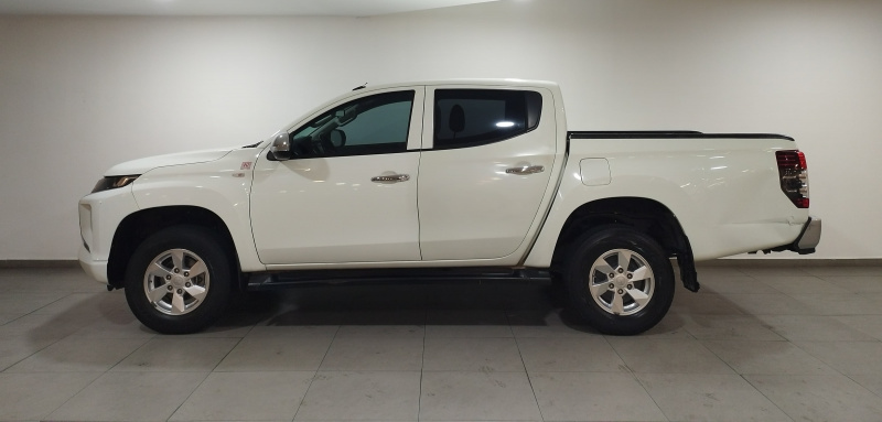 Mitsubishi Comerciales L200 Pick-Up 4 pts. GLX, Doble Cab., 2.4l, TM5 2023